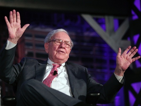 Ty phu Warren Buffett da kiem tien the nao? hinh anh