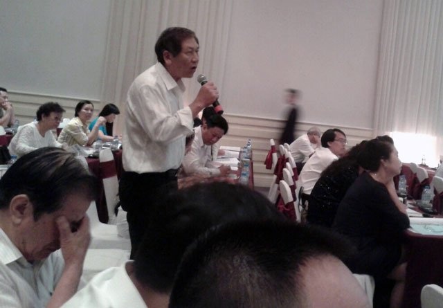 Chuyen bay gio moi ke: Co dong da noi gi ve DongA Bank? hinh anh