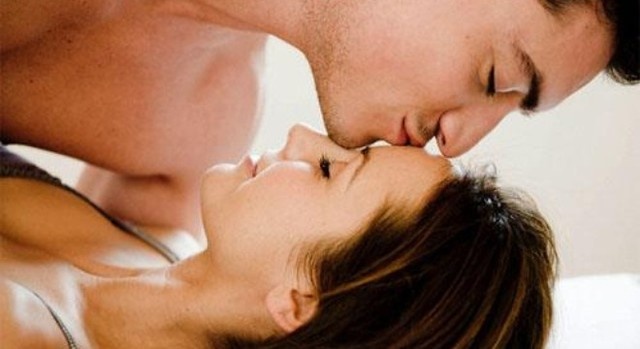 Xuat tinh ngoai, khong he don gian hinh anh