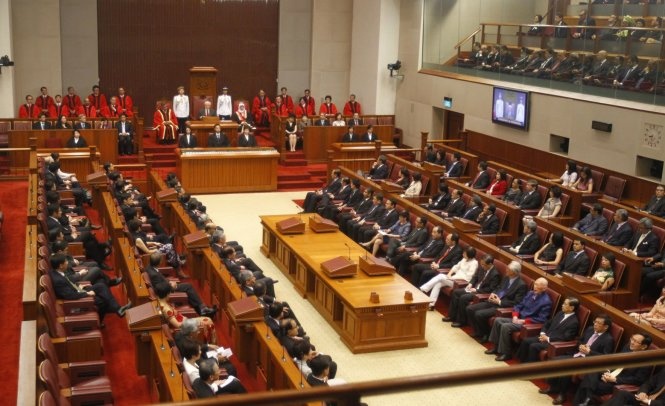 Vi sao Singapore giai tan quoc hoi? hinh anh