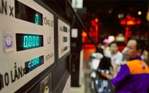 Gia xang dau trong nuoc da bat dau co canh tranh? hinh anh