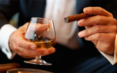 Nguoi giau nghi gi? hinh anh