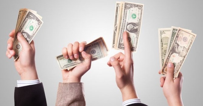 Luong toi thieu Viet Nam dang qua cao? hinh anh