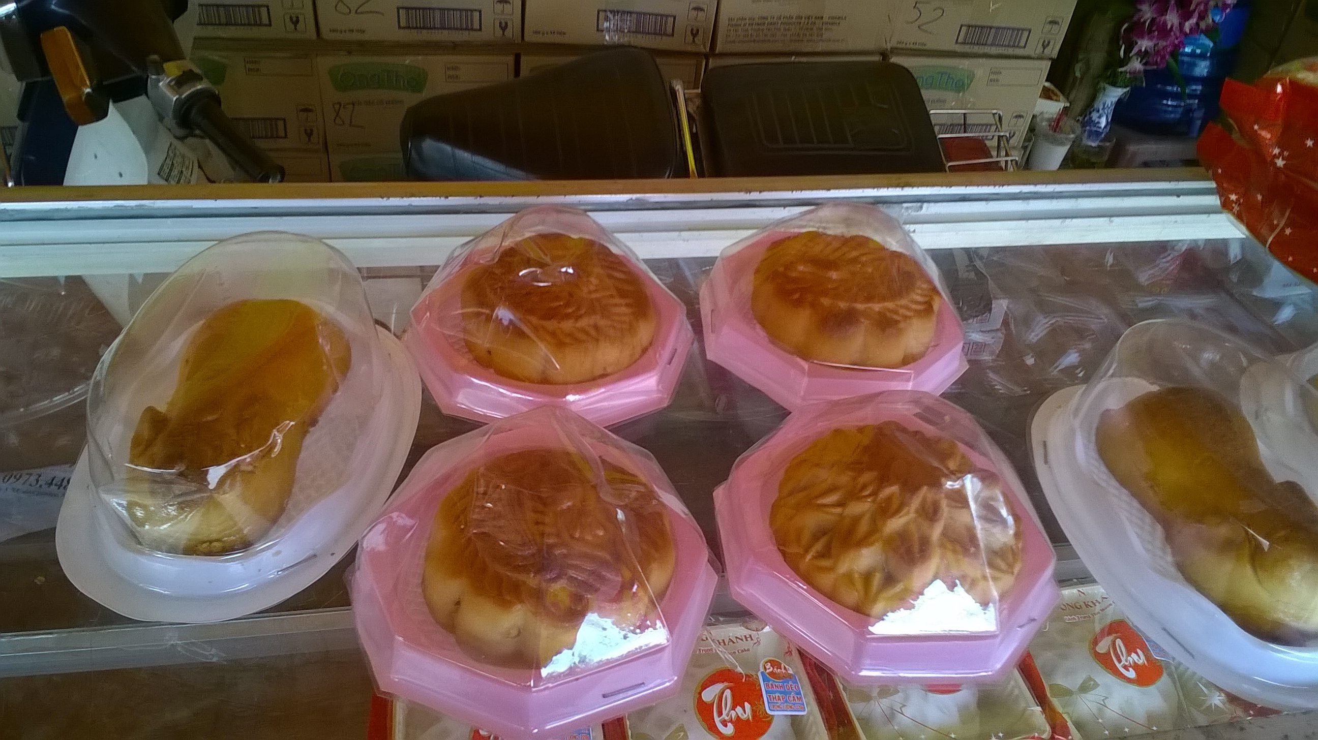 Xuat hien banh trung thu sieu re o TP HCM hinh anh