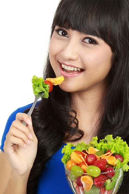 Làn da trắng phụ thuộc vào rất nhiều yếu tố, trong đó dinh dưỡng chiếm một vị trí quan trọng.