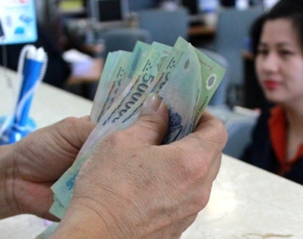 No cong tinh lai da len 66,4% GDP hinh anh