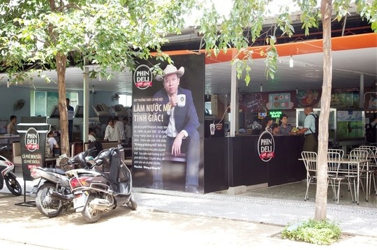 Quầy cà phê PhinDeli tại trường ĐH Tôn Đức Thắng.
