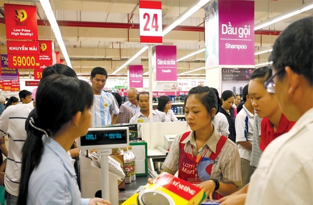 Thi truong ban le: Chien thuat lam chu cua dai gia ngoai hinh anh