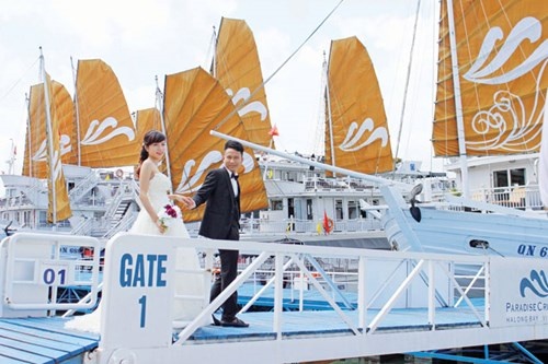 Cặp đôi hạnh phúc ở Tuần Châu.