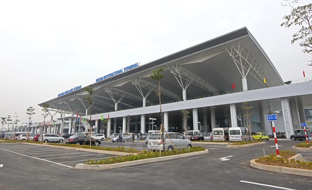 Lo doi tac Phap cua sieu Tong cong ty Cang hang khong hinh anh