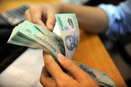 Lai suat cat co 40%/nam, cong ty tai chinh co pham luat? hinh anh