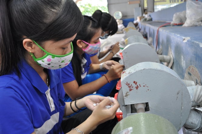 Lai suat ngan hang lien tuc tang, lam an lo sot vo hinh anh