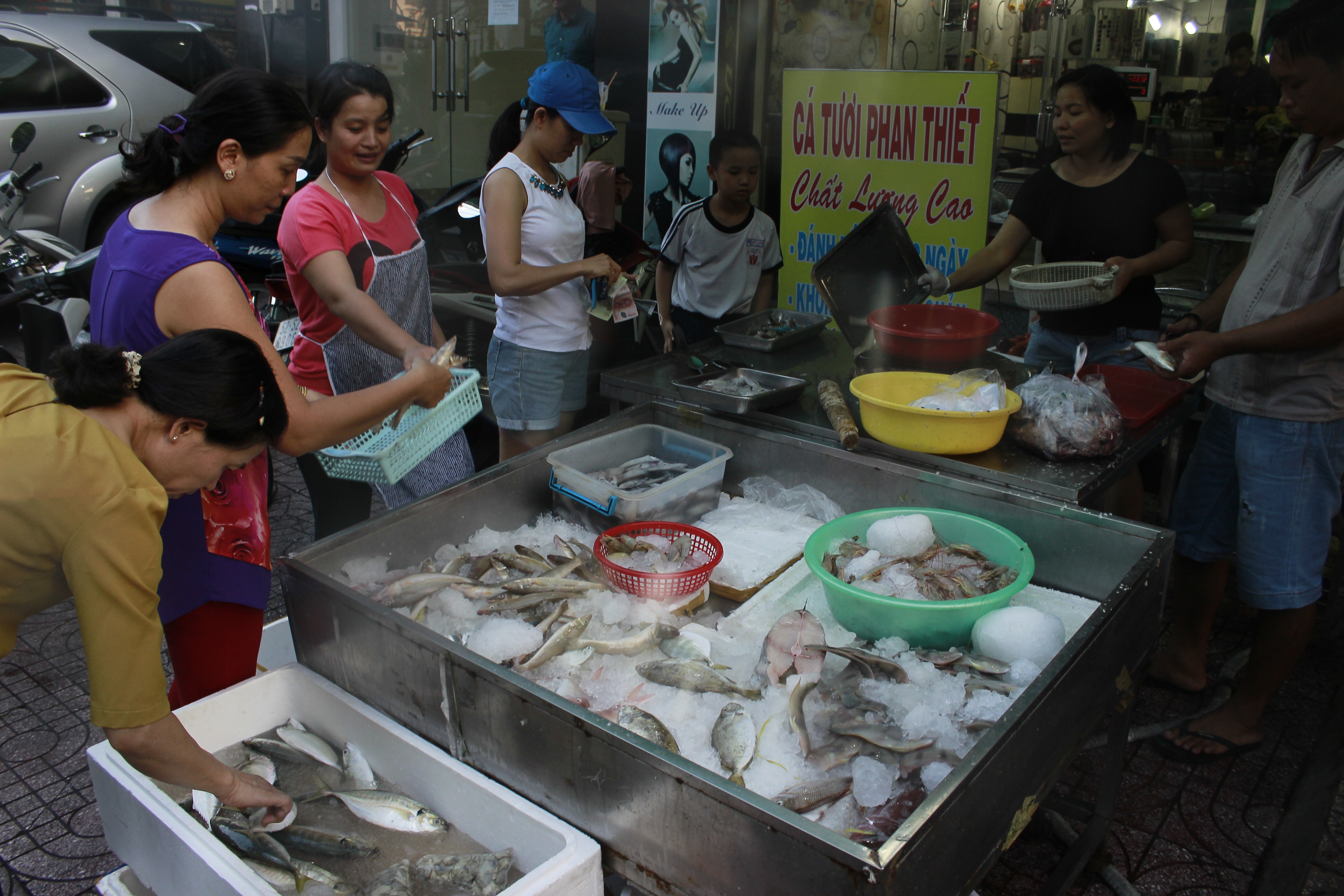 Tu 'hoi heo que' den kinh doanh thuc pham sach hinh anh