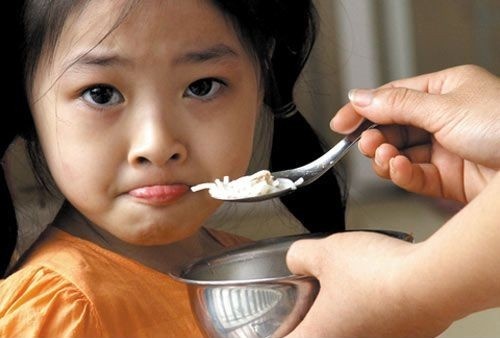 Thường xuyên bỏ bữa là một trong 6 thói quen khiến bệnh đau đầu không thể rời xa bạn.