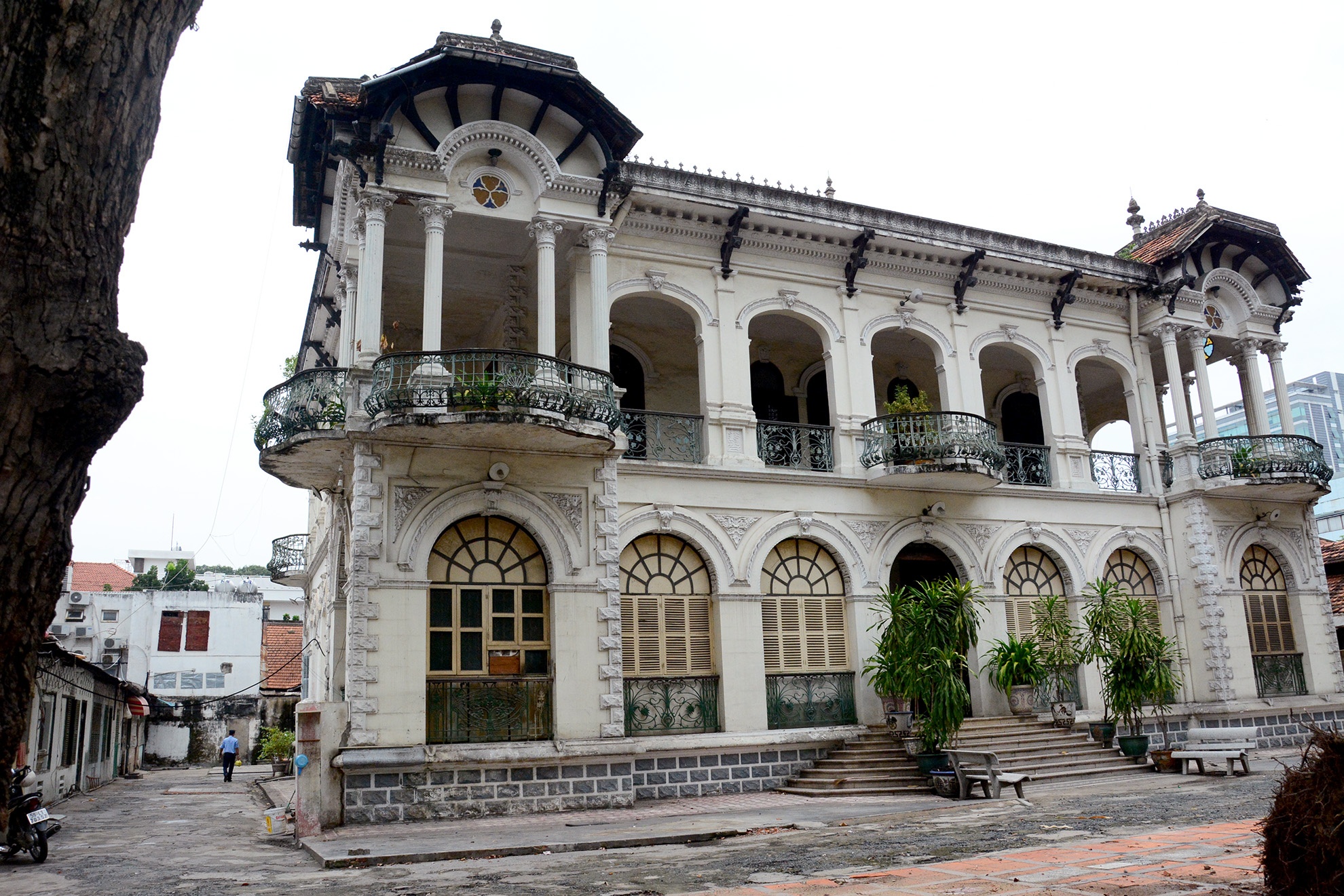 'Ha Noi tung co thuong vu biet thu vai tram ty' hinh anh