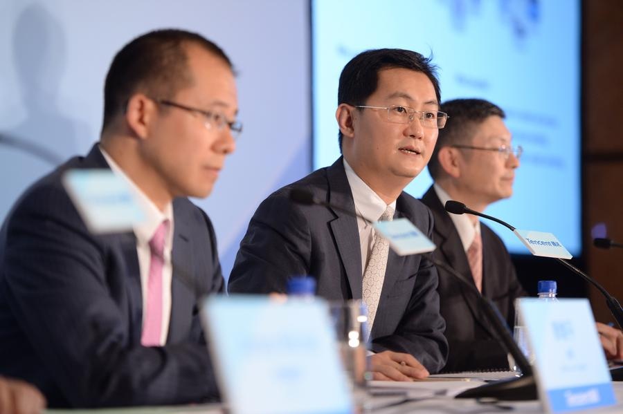 3. Pony Ma Tuổi: 44 Tài sản: 111,7 tỷ nhân dân tệ Chức vụ: Chủ tịch kiêm Tổng giám đốc điều hành Tencent Lĩnh vực: Trò chuyện trực tuyến, chơi game trực tuyến, cổng thông tin điện tử.