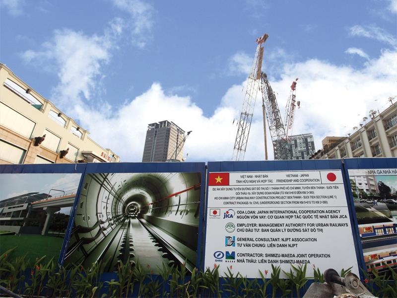 Metro Ben Thanh - Tham Luong dat bat thuong hinh anh