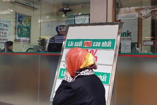 Canh tranh lai suat, ngan hang de ruoc hoa vao than hinh anh