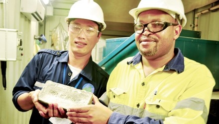 2 cong ty khai thac vang no thue: Khong the xuat 400 kg vang hinh anh