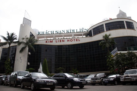 Khach san Kim Lien lai it, dai gia 9X van quyet dau bau Thuy hinh anh