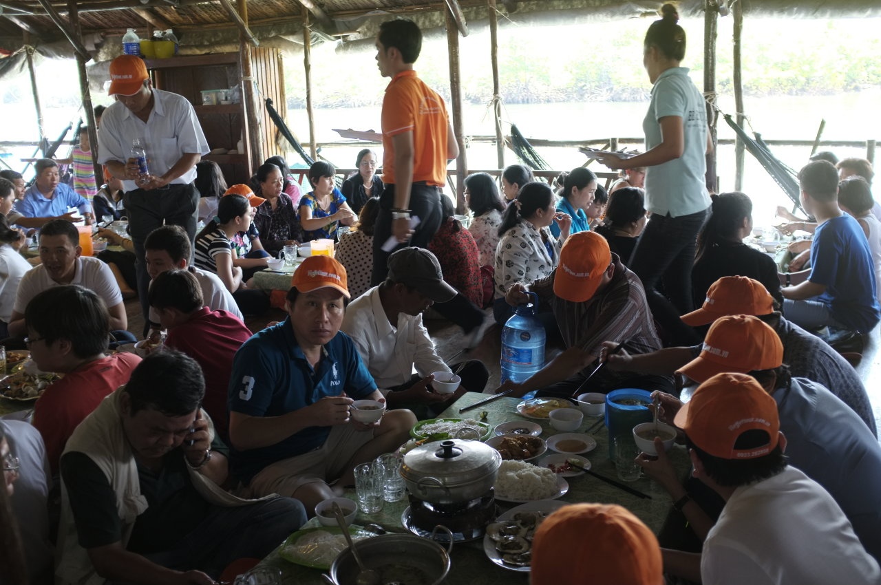 An chao bi tinh 1 trieu, doa keu chuc nang, xuong 200.000 hinh anh