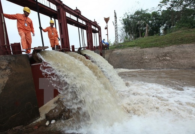 EVN cam ket khong dieu chinh gia dien trong nam 2016 hinh anh