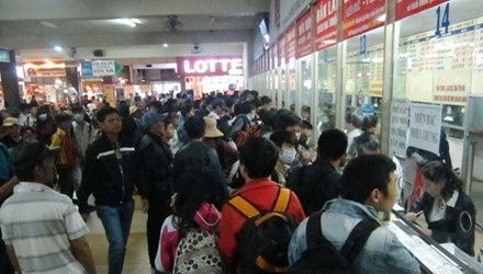 Ha Noi khong tang gia ve xe khach dip Tet hinh anh