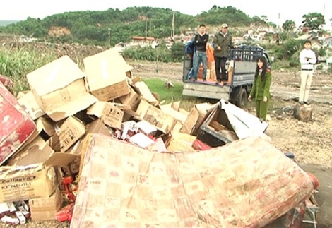 My pham gia hoanh hanh thi truong Tet hinh anh