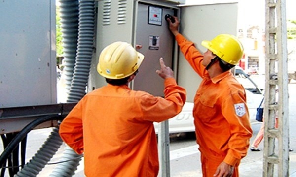 Xai 'chua' dien van dien ra tren dien rong hinh anh