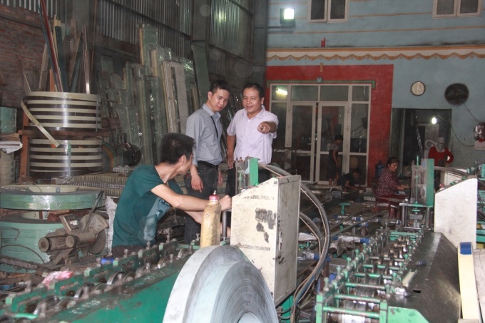 Lang giam doc hinh anh