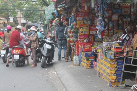 'Ngoi ngop' vi tin don thuong hieu bi ban cho Trung Quoc hinh anh