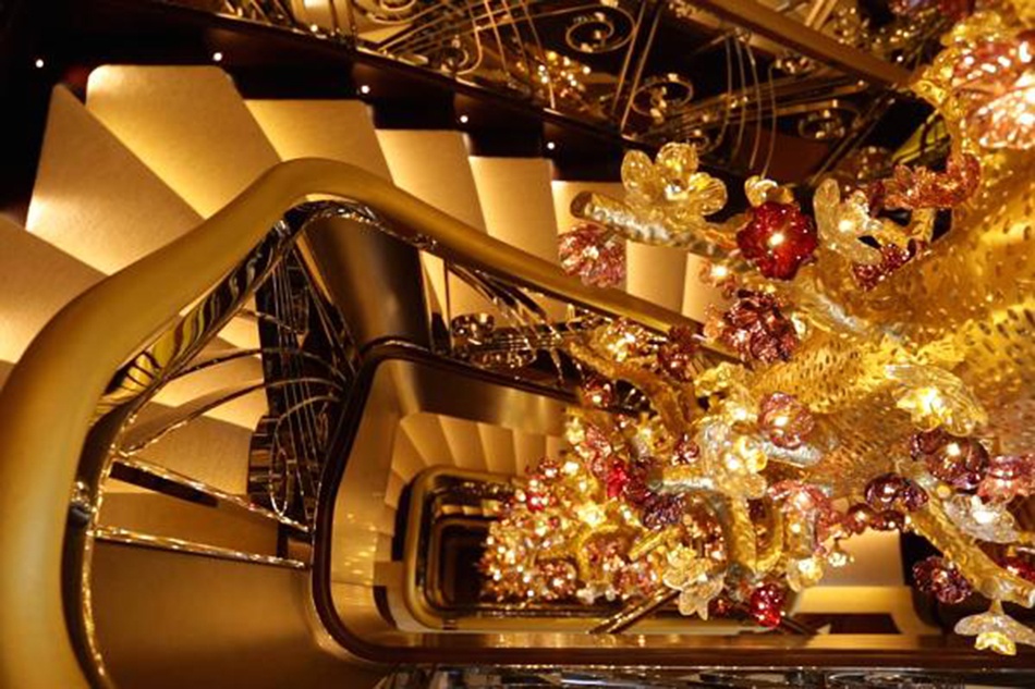 Nhung mon do khong tuong tu vang cua gioi giau anh 8