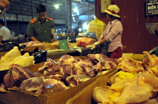 Tim dong lanh nhap khau rao ban tren mang san xuat nam 1982 hinh anh
