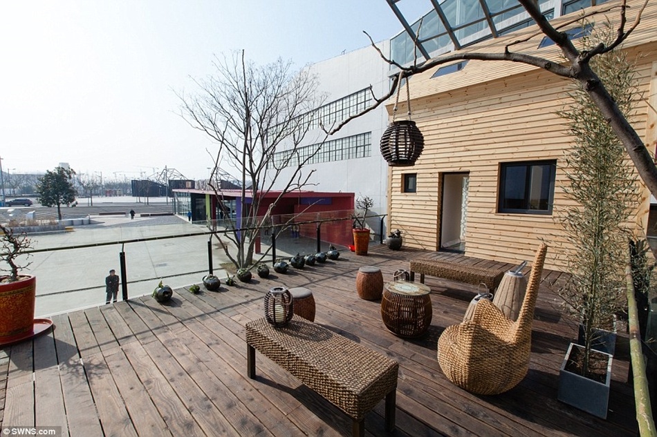 nha sieu mong 7m2 co cho do xe anh 9