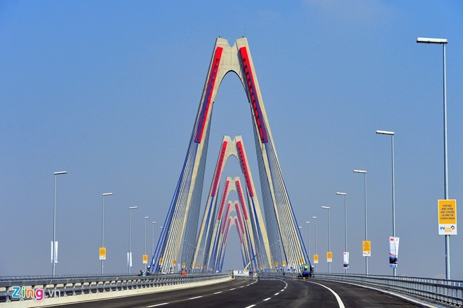 No cong gan 127 ty USD, chung ta co gi? hinh anh