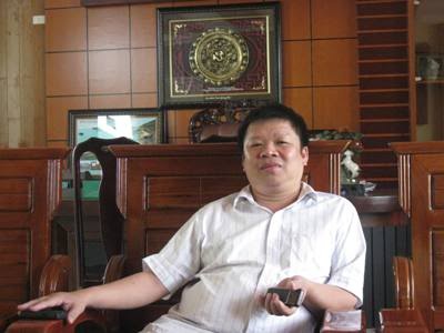 Chan dung dai gia Son 'Xay xat' thau tom dat vang Ha Noi hinh anh