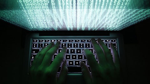 Mot ngan hang Viet Nam bi hacker trom tien hinh anh