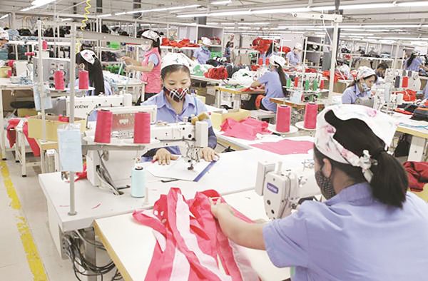 Quan he Viet - My: Trong cho nhung cu bat tay 'ty do' hinh anh