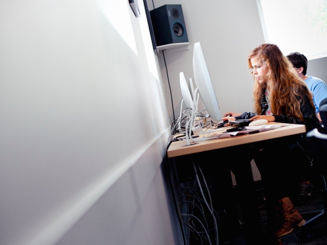 Dau hieu cho thay sep ghet ban anh 13