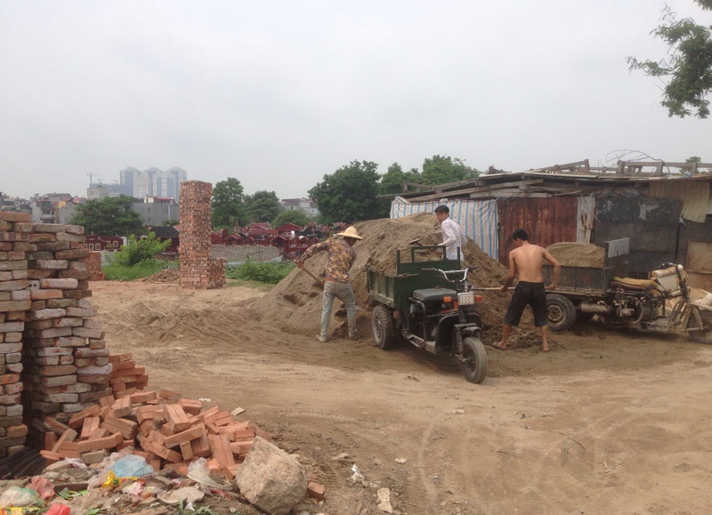 xay nha trai phep giua thu do anh 1