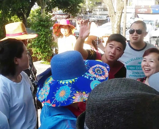 Nguoi Trung Quoc va the gioi ngam du lich hinh anh