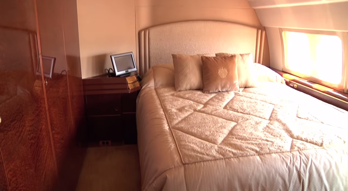 Bên trong chuyên cơ 100 triệu USD của Donald Trump ảnh 11 Ben trong chuyen co 100 trieu USD cua Donald Trump anh 11