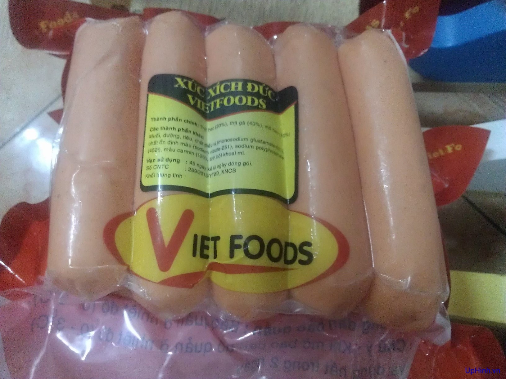 Bi thu Ha Noi yeu cau xu ly vu thu giu 2,2 tan xuc xich hinh anh