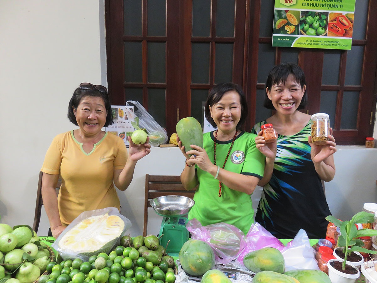 phiên chợ sạch của người dân sài gòn ảnh 3 phien cho sach cua nguoi dan sai gon anh 3