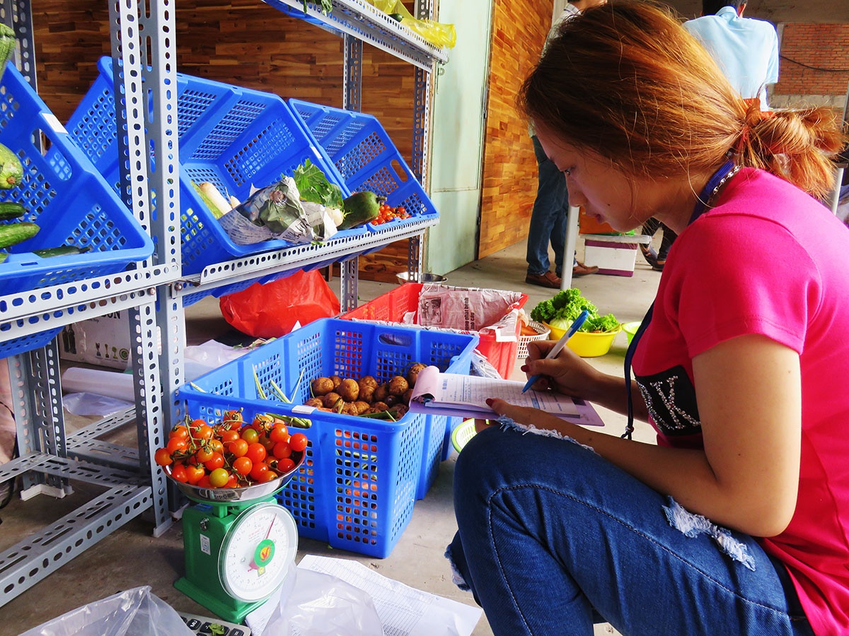 phiên chợ sạch của người dân sài gòn ảnh 11 phien cho sach cua nguoi dan sai gon anh 11