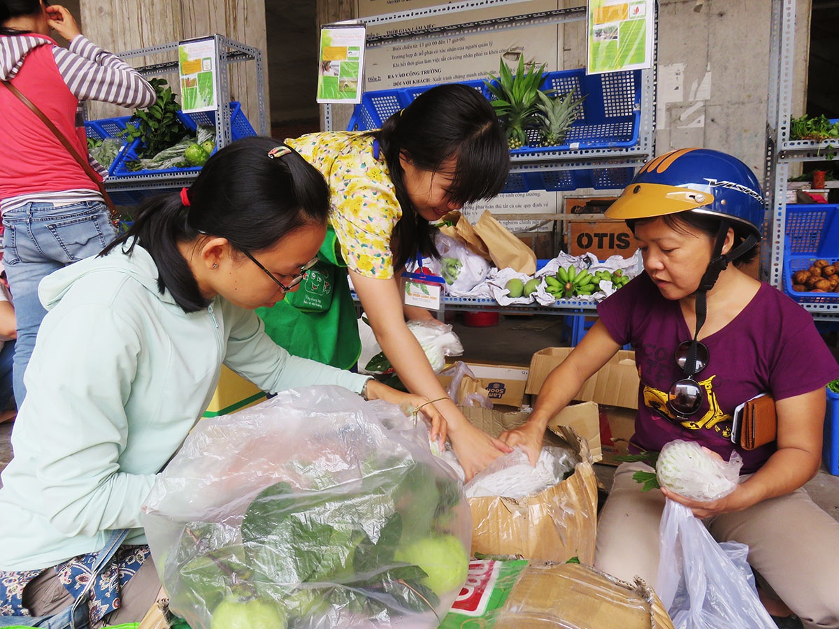 phiên chợ sạch của người dân sài gòn ảnh 13 phien cho sach cua nguoi dan sai gon anh 13