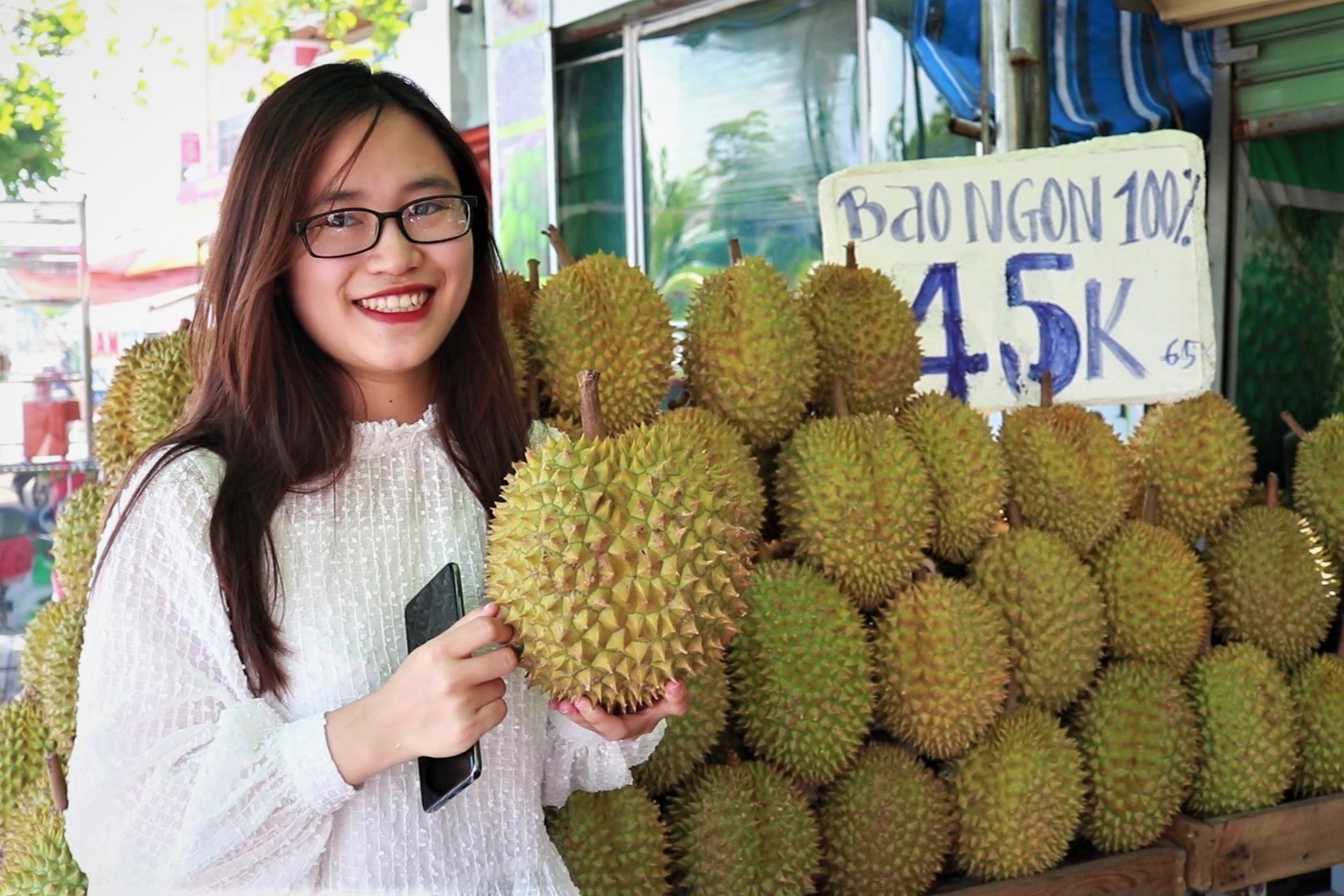 Trai cay vao mua, gia giam gan mot nua hinh anh