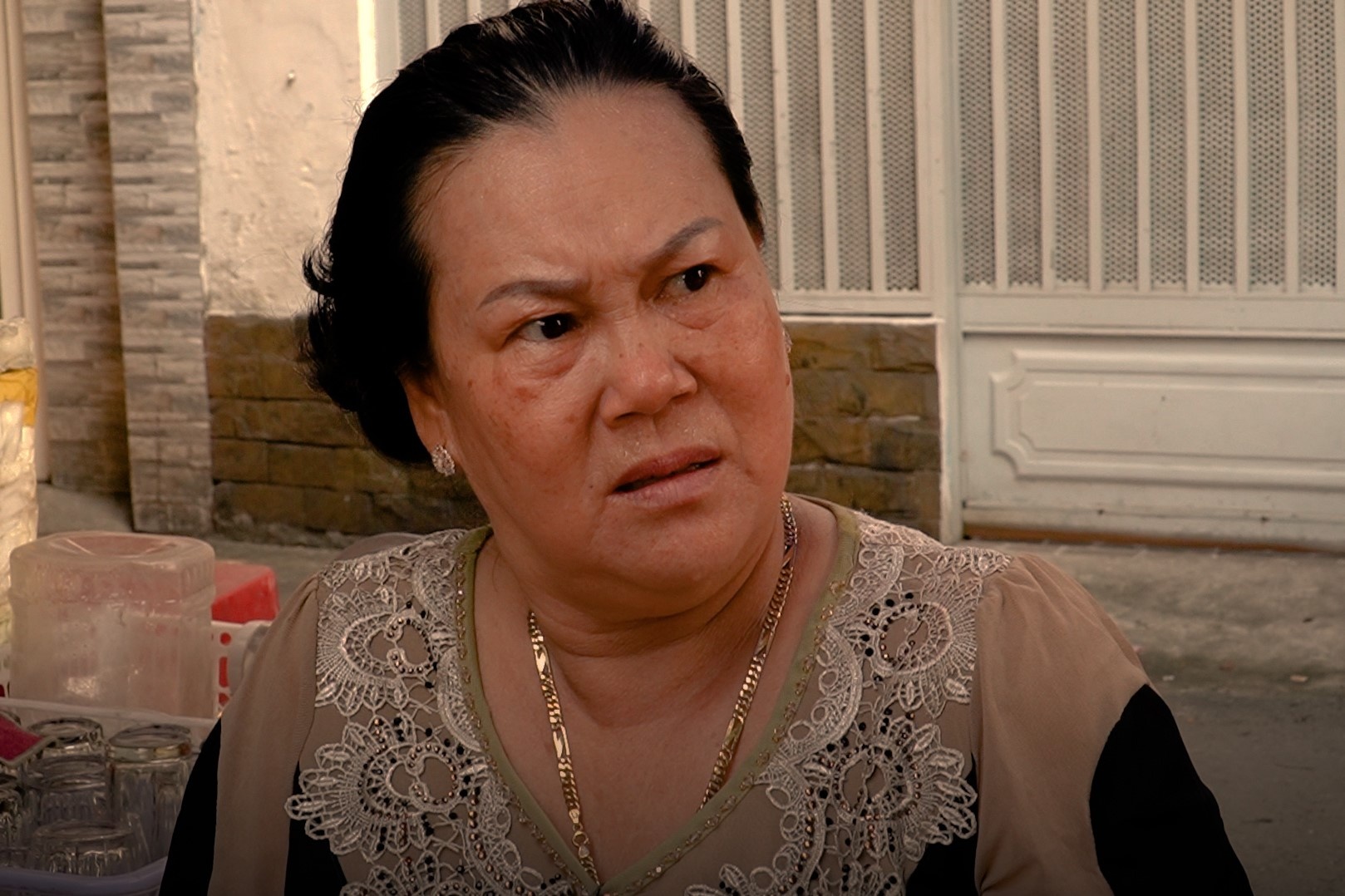 Nguoi dan TP.HCM noi ve de nghi cham dut hat karaoke bang loa keo hinh anh