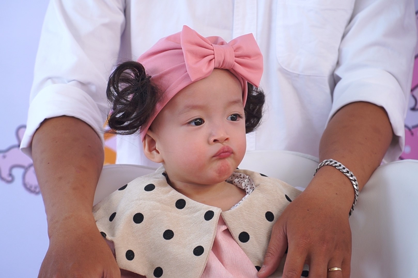 Truc Nhi - Dieu Nhi xuat vien hinh anh