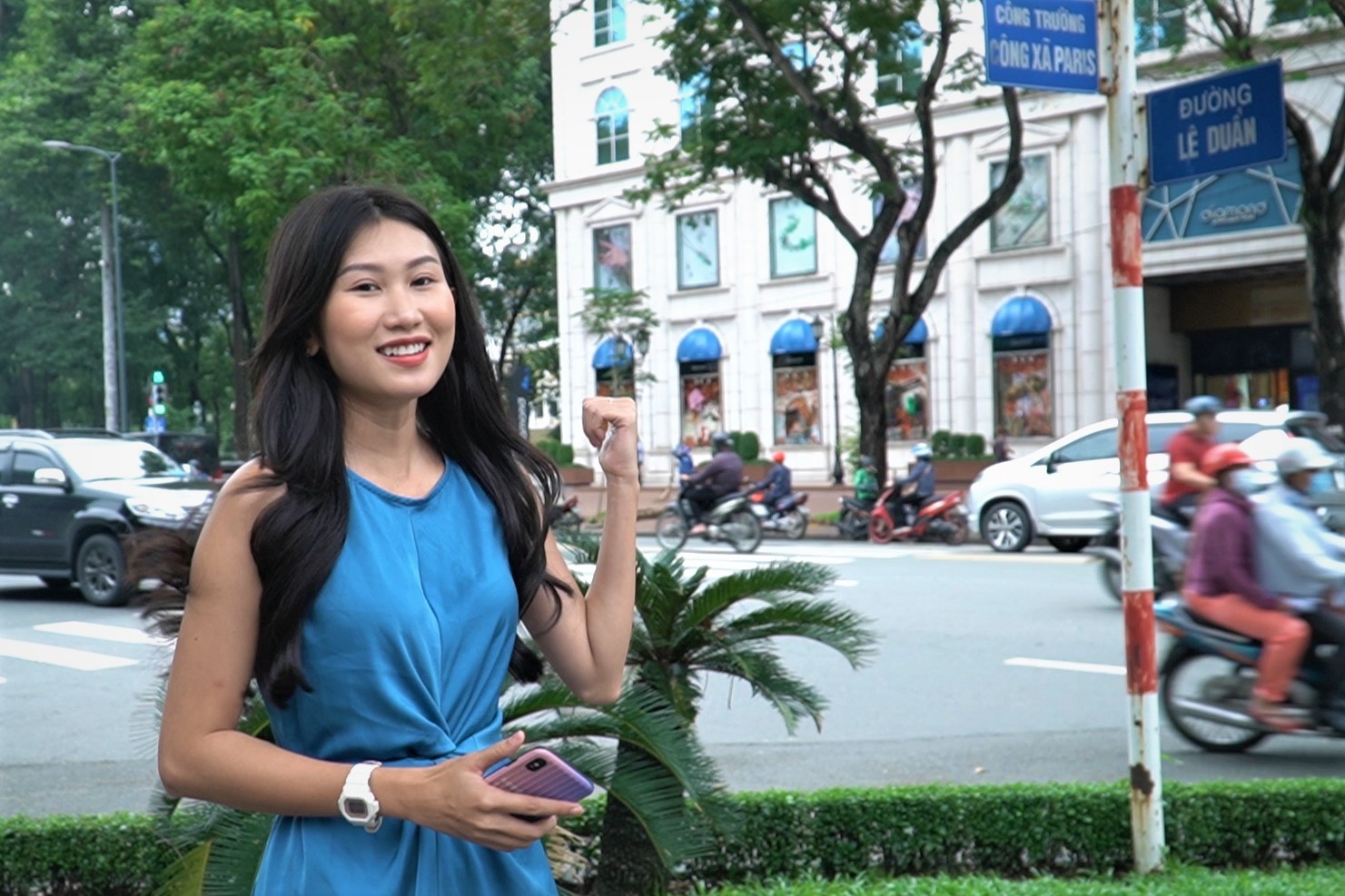 Ma QR tren bang ten duong TP.HCM co gi? hinh anh